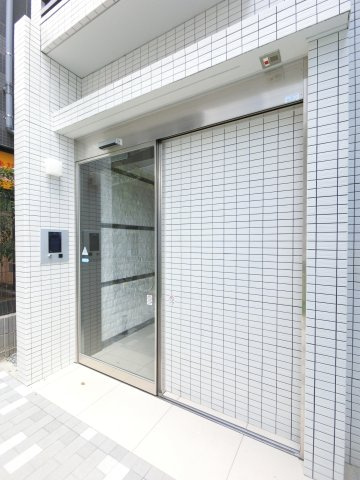 シエルブラン千葉駅前のエントランス