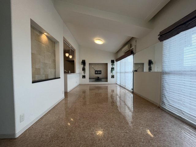 アメニティ新栄の居間・リビング