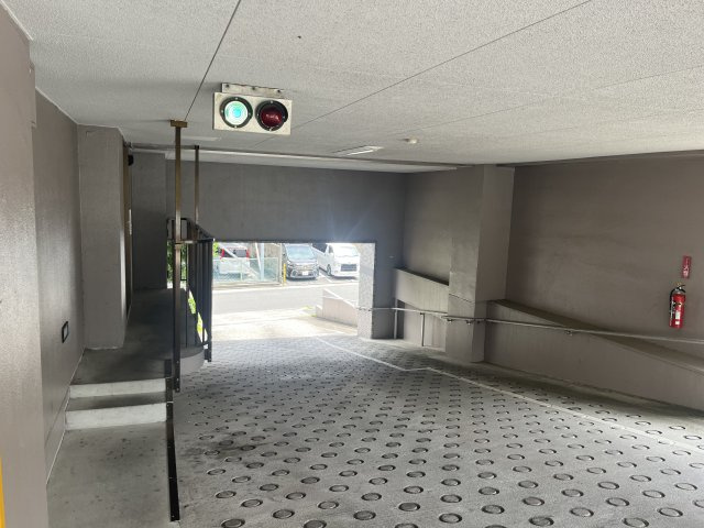 アメニティ新栄のエントランス