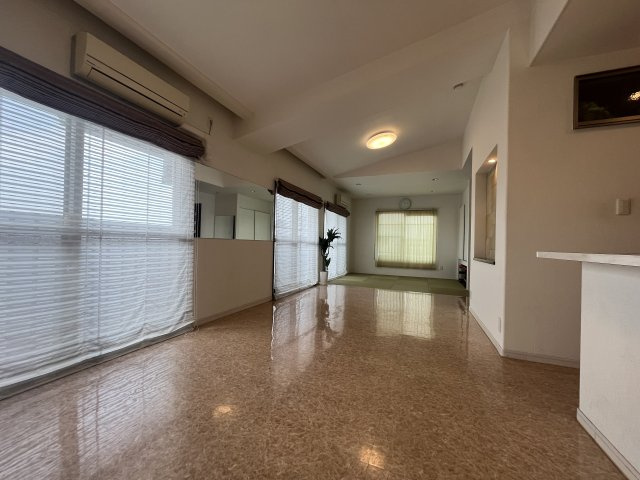 アメニティ新栄の居間・リビング