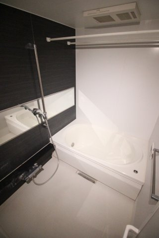 MAISON DE MONTICULEの浴室