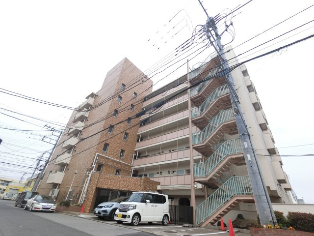 本千葉末広ハイツの外観