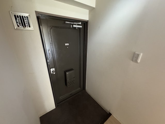 サンハイツ木多の玄関