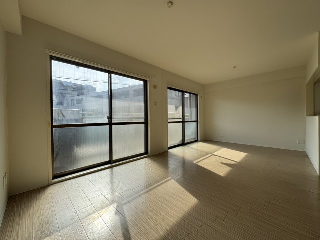 サンハイツ木多の居間・リビング