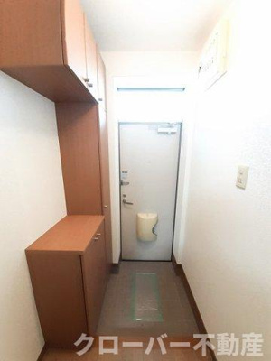 【玄関】 | ヴェルテソレーユ　Ａ