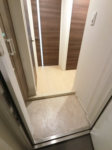 千葉中央・大庄マンションの玄関