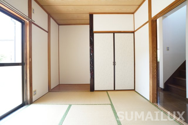 南サンシャインⅡの和室