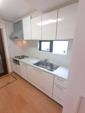 宮野木町貸戸建のキッチン