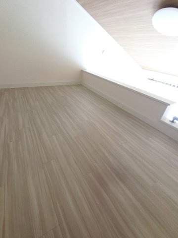 ロックス貝塚の洋室