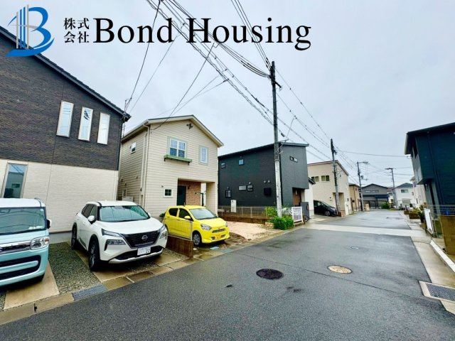 並列2台駐車可能　二見町福里　中古戸建の前面道路含む現地写真