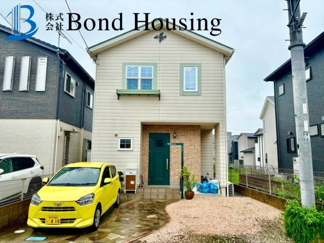 並列2台駐車可能　二見町福里　中古戸建の外観