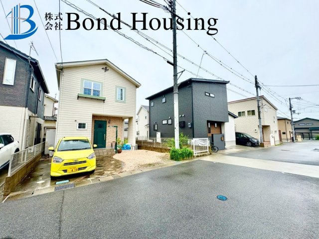 並列2台駐車可能　二見町福里　中古戸建の前面道路含む現地写真