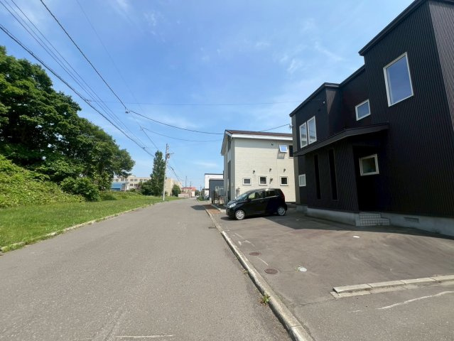 花川東1条4丁目の前面道路含む現地写真