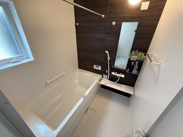 堺市西区上野芝町の浴室