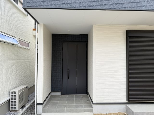 堺市西区上野芝町の玄関