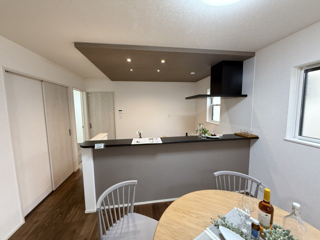 堺市西区上野芝町のキッチン