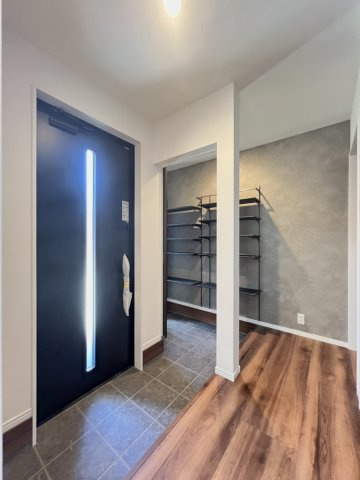 ☆★☆完成見学会開催☆★☆タスリエＰＬＵＳ永碇町の玄関