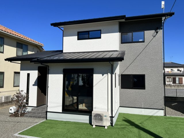 ☆★☆完成見学会開催☆★☆タスリエＰＬＵＳ永碇町の駐車場