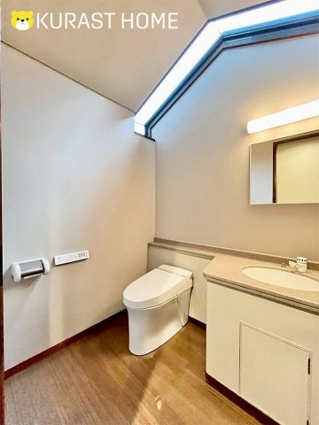 京都市西京区御陵大枝山町2丁目　中古戸建のトイレ