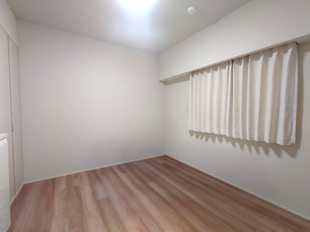 オープンレジデンシア八幡山ステーションサイドのその他|サービスルーム約6.0帖
書斎や勉強部屋、寝室としてご利用はいかがですか？