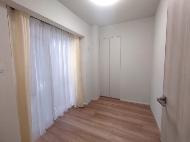 オープンレジデンシア八幡山ステーションサイドの洋室|約4.0帖