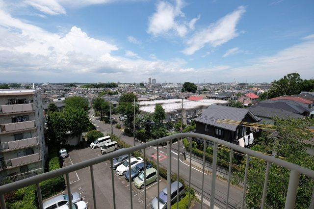 西所沢椿峰ニュータウン39街区６号棟　3LDK　東南角部屋の展望
