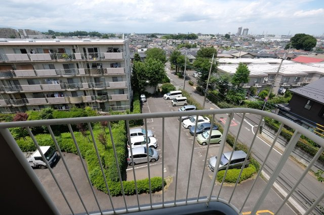 西所沢椿峰ニュータウン39街区６号棟　3LDK　東南角部屋の展望