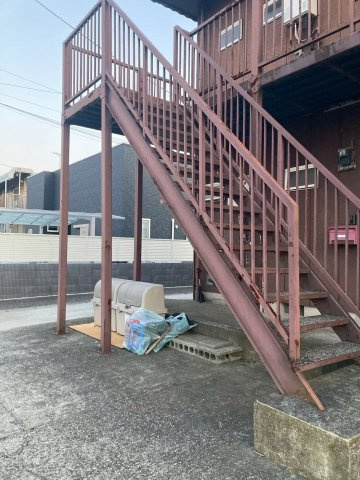 ハイツ青葉のエントランス|☆スペシャリストなプロ賃貸師が接客対応させていただきます☆