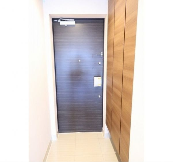 グランカーサ北浦和の玄関|別号室参考写真☆広めの玄関スペース・トールタイプのシューズボックスを設置しています。☆