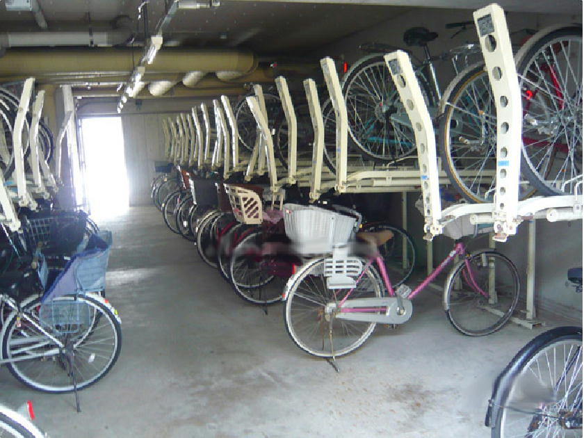 近松公園アーバンコートの駐輪場