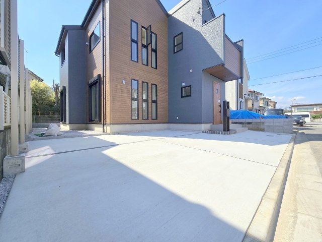 青梅市大門2丁目　全1棟の駐車場