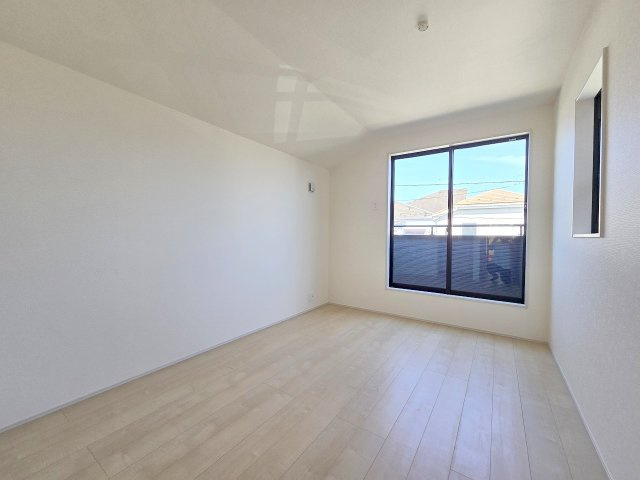 青梅市大門2丁目　全1棟の洋室