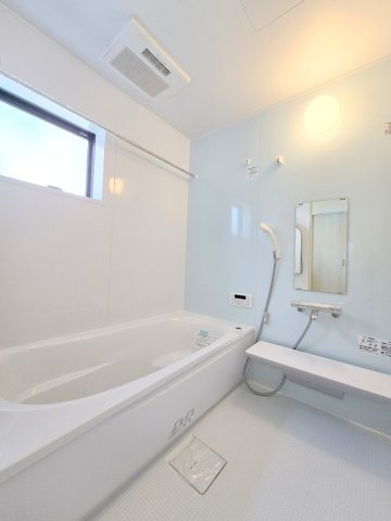 青梅市大門2丁目　全1棟の浴室