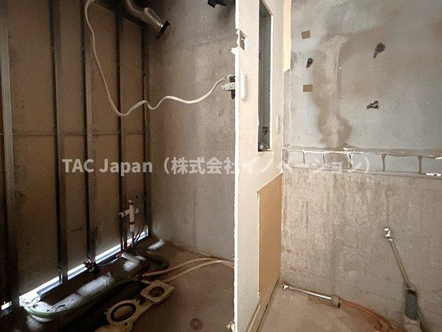 カルム赤羽の浴室|フルリノベーション【完了予定令和7年7月予定】
掃除のしやすさ・収納の便利さなど、おふろを使う人、お手入れする人、みんなにとっての「しあわせ性能」を追求したバスルームを採用いたしました。