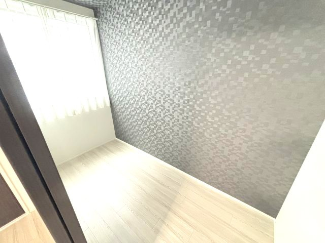 エヌエムキャトフヴァントゥレーズノースの洋室