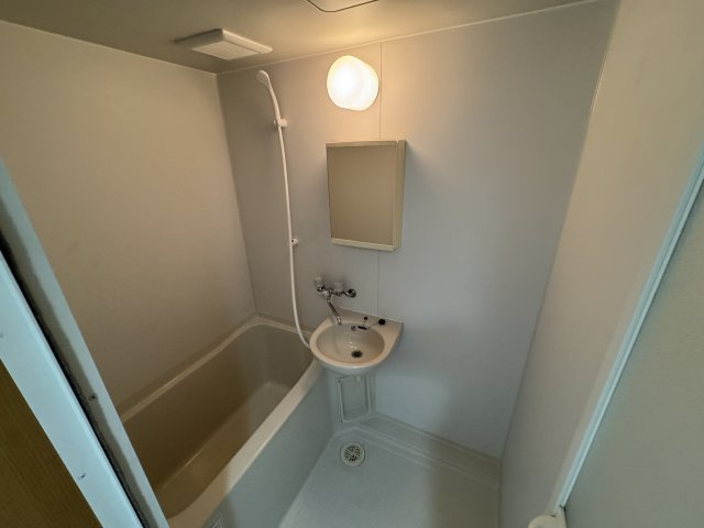 パイン蛍池の浴室