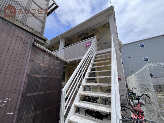 メゾンカーサの外観