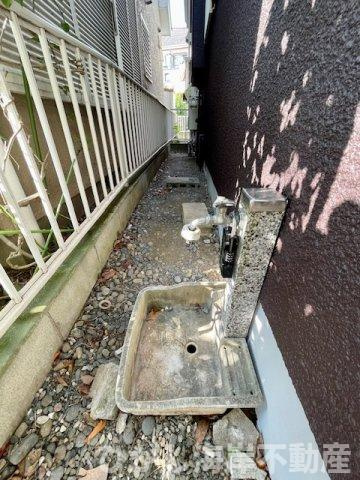 茅ヶ崎市松が丘1丁目　中古戸建の庭|外用水栓