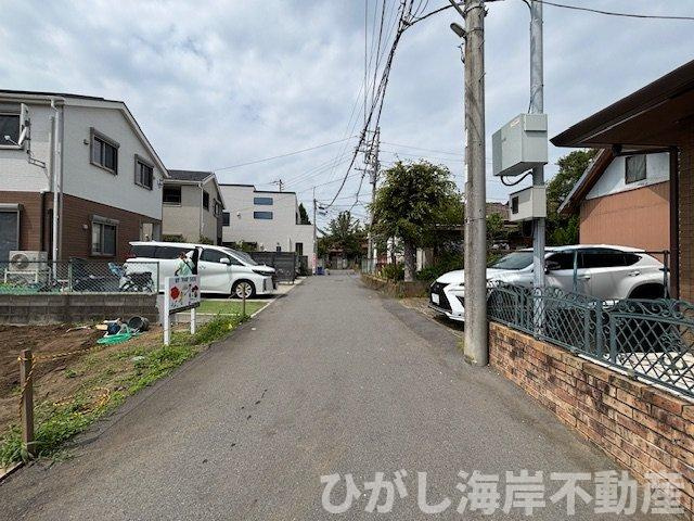 茅ヶ崎市松が丘1丁目　売地の前面道路含む現地写真|現地外観