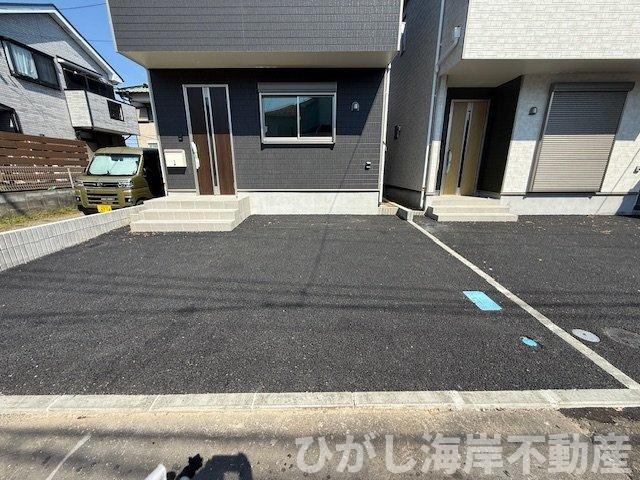 茅ヶ崎市萩園　新築戸建　全２棟の駐車場|駐車スペース