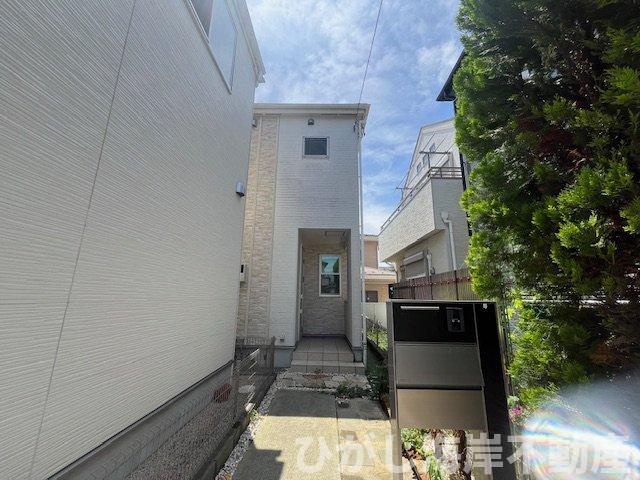 茅ヶ崎市室田１丁目　中古戸建　の前面道路含む現地写真|現地外観