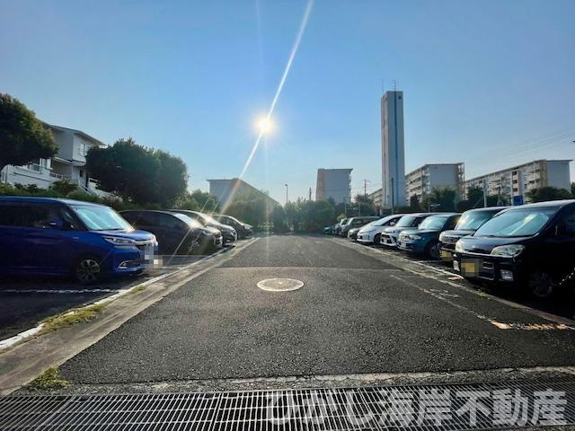 湘南ライフタウン城山住宅10号棟の駐車場|敷地内駐車場