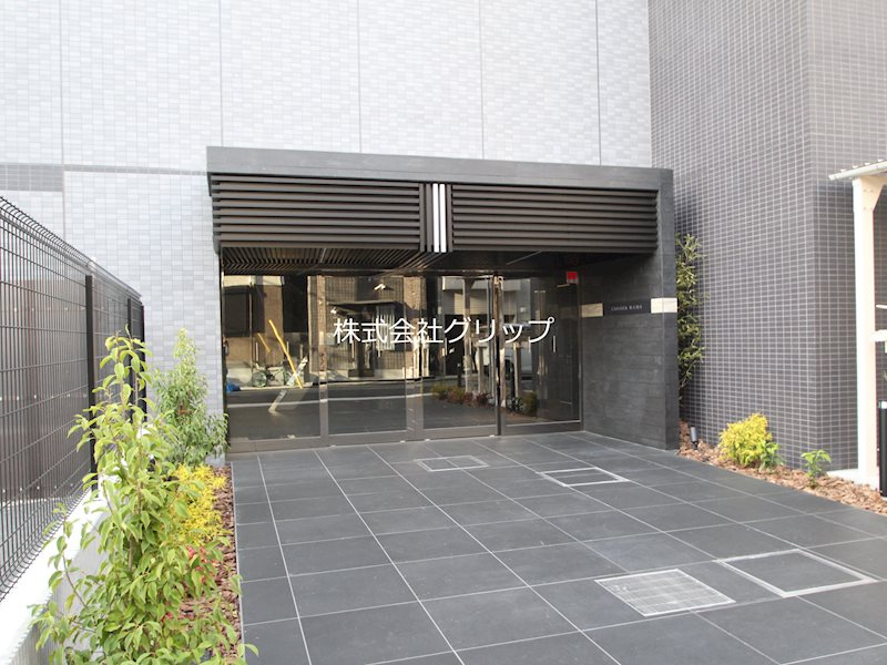 クレヴィスタ横浜関内のエントランス