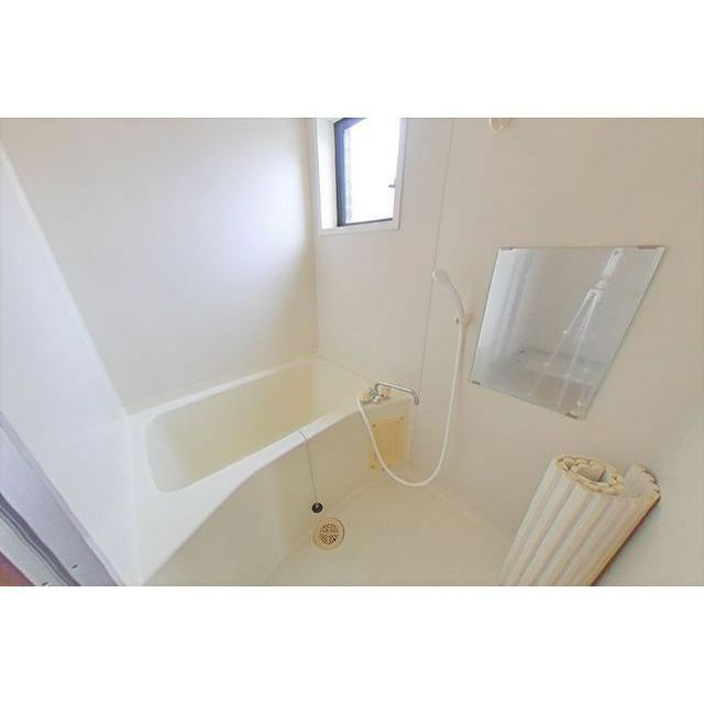 小川ハイツの浴室