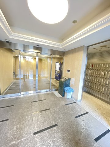 エスライズ新神戸のロビー