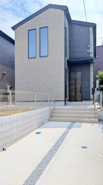 横浜市磯子区洋光台６丁目の新築一戸建の外観|周辺は落ち着いた街並み。
是非一度、現地へお越しください。
