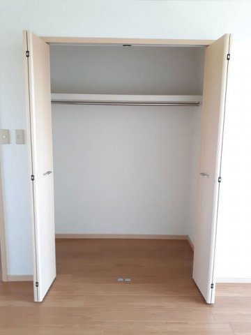 サニーコンフォルの収納|たっぷりとした収納スペースです