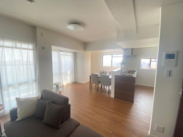 【居間・リビング】 | ファミール寝屋川パークサイド