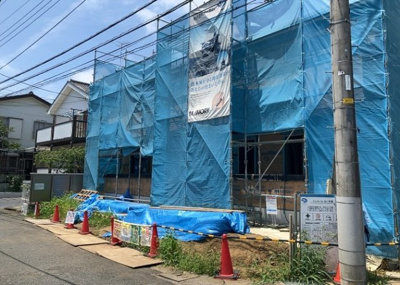 【外観】 | フルセイル玉川学園 | 隣家の土地はどうなっているのか、生活利便施設が近くにあるのか、学校まで近いかなど、お客様のライフスタイルにあわせたイメージが重要です。また、近くにあると困る施設が近くにないかも確認するといいでしょう。