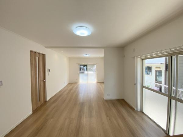 【居間・リビング】 | 垂水区星陵台5丁目　中古戸建